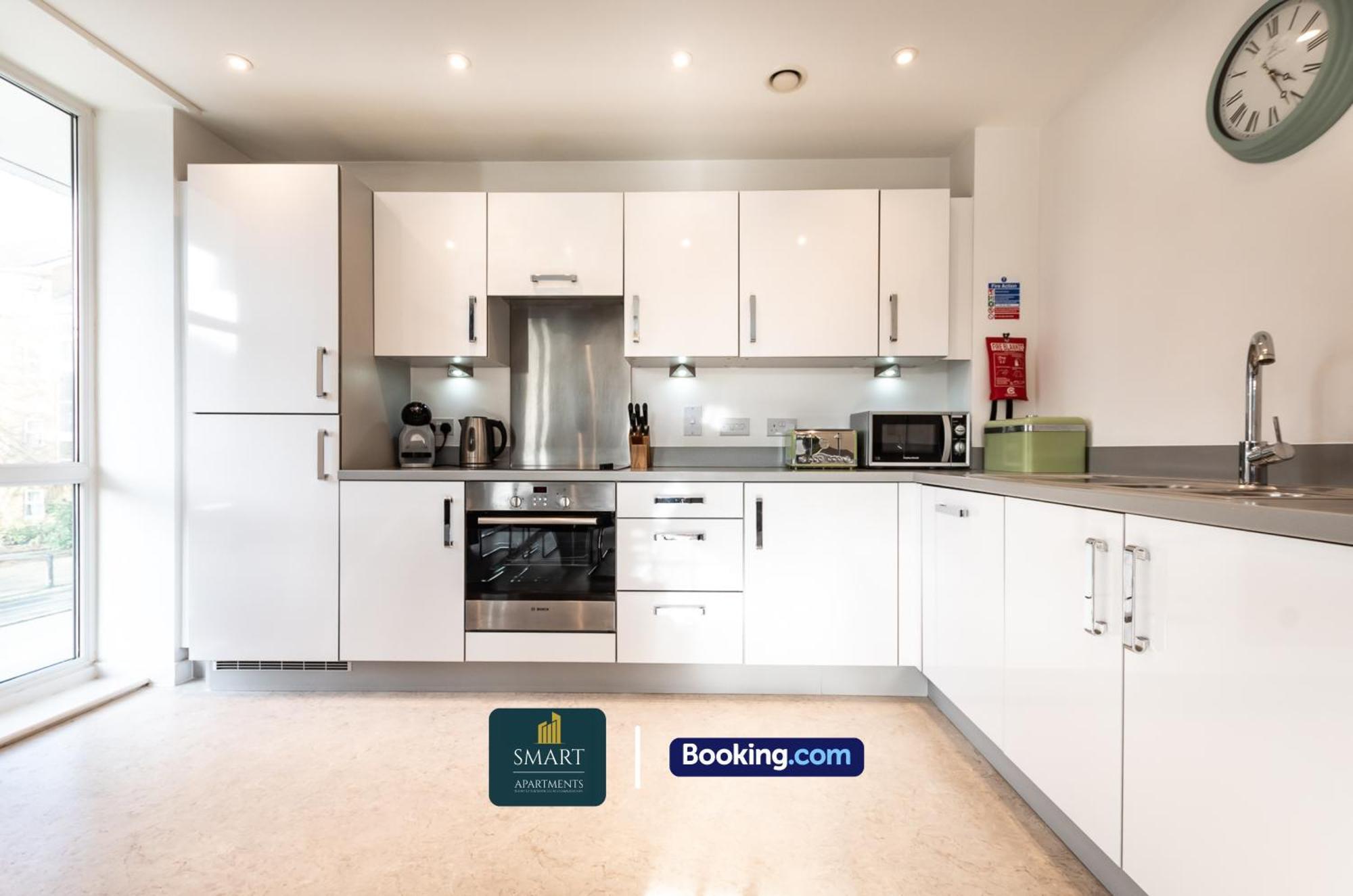 Spacious City Center Apartment By Smart Apartments Short Lets & Serviced Accommodation Apartment Southampton With Free Wifi Екстер'єр фото
