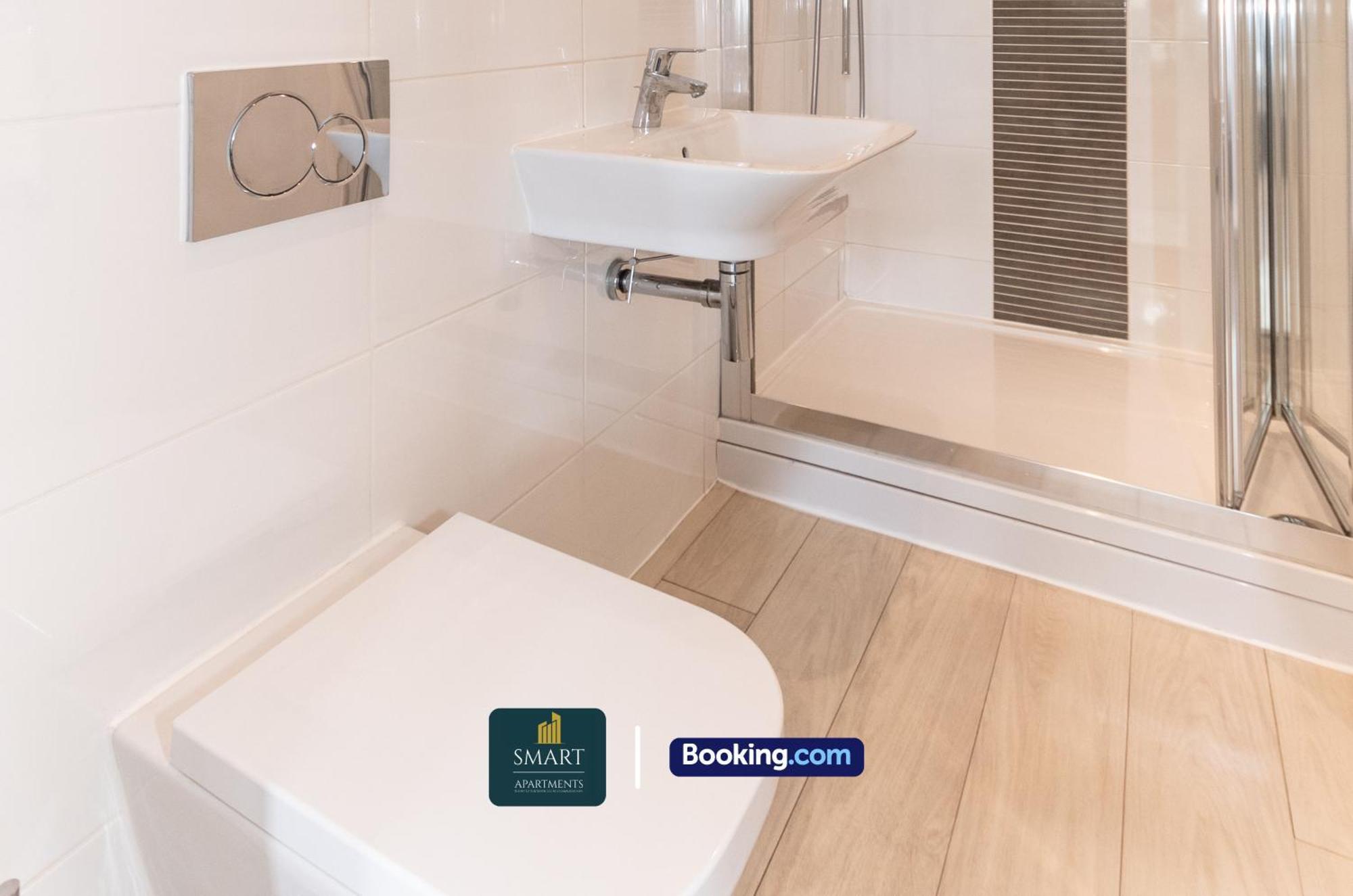 Spacious City Center Apartment By Smart Apartments Short Lets & Serviced Accommodation Apartment Southampton With Free Wifi Екстер'єр фото