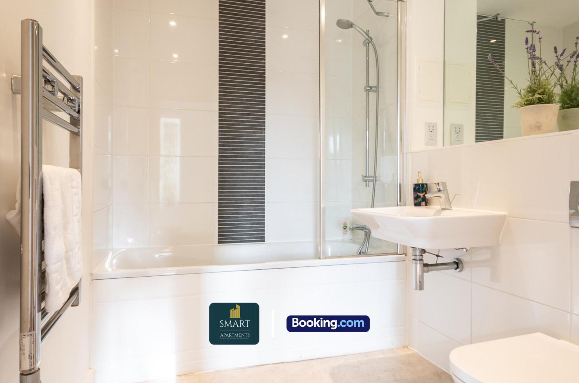 Spacious City Center Apartment By Smart Apartments Short Lets & Serviced Accommodation Apartment Southampton With Free Wifi Екстер'єр фото